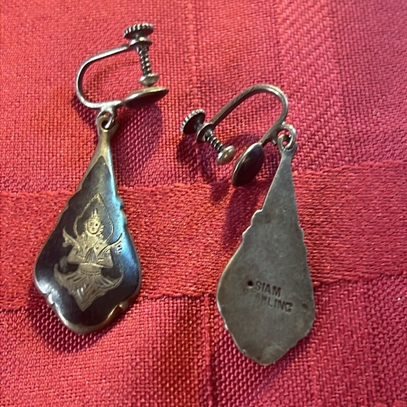 SIAM Screwback earrings | Mercari Siam Sterling Silver Earrings VINTAGE SCREW BACKS